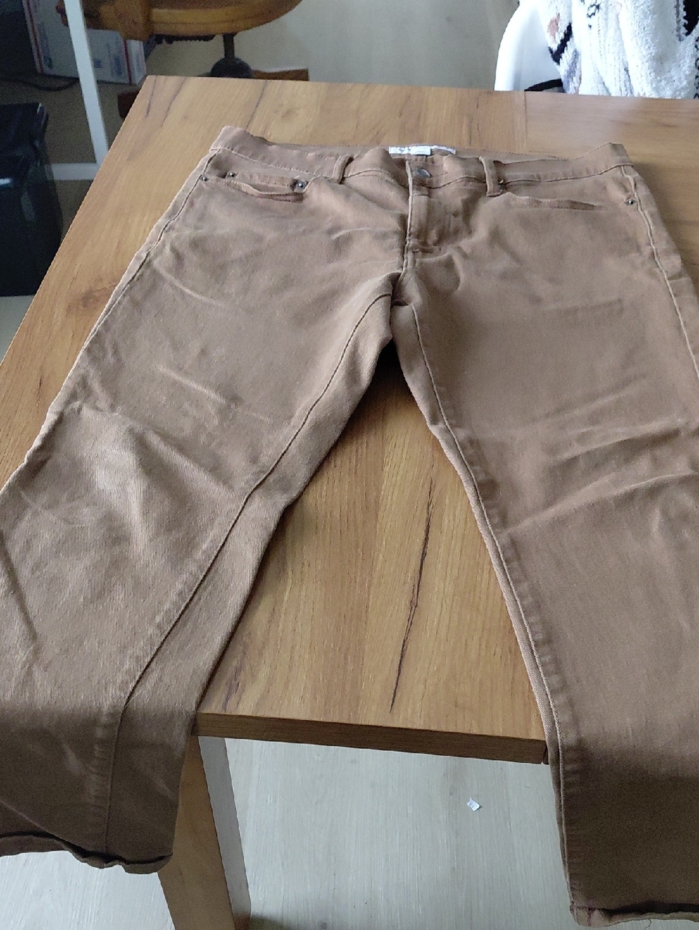 Amazon Essentials Men’s Slim Jeans - Brown